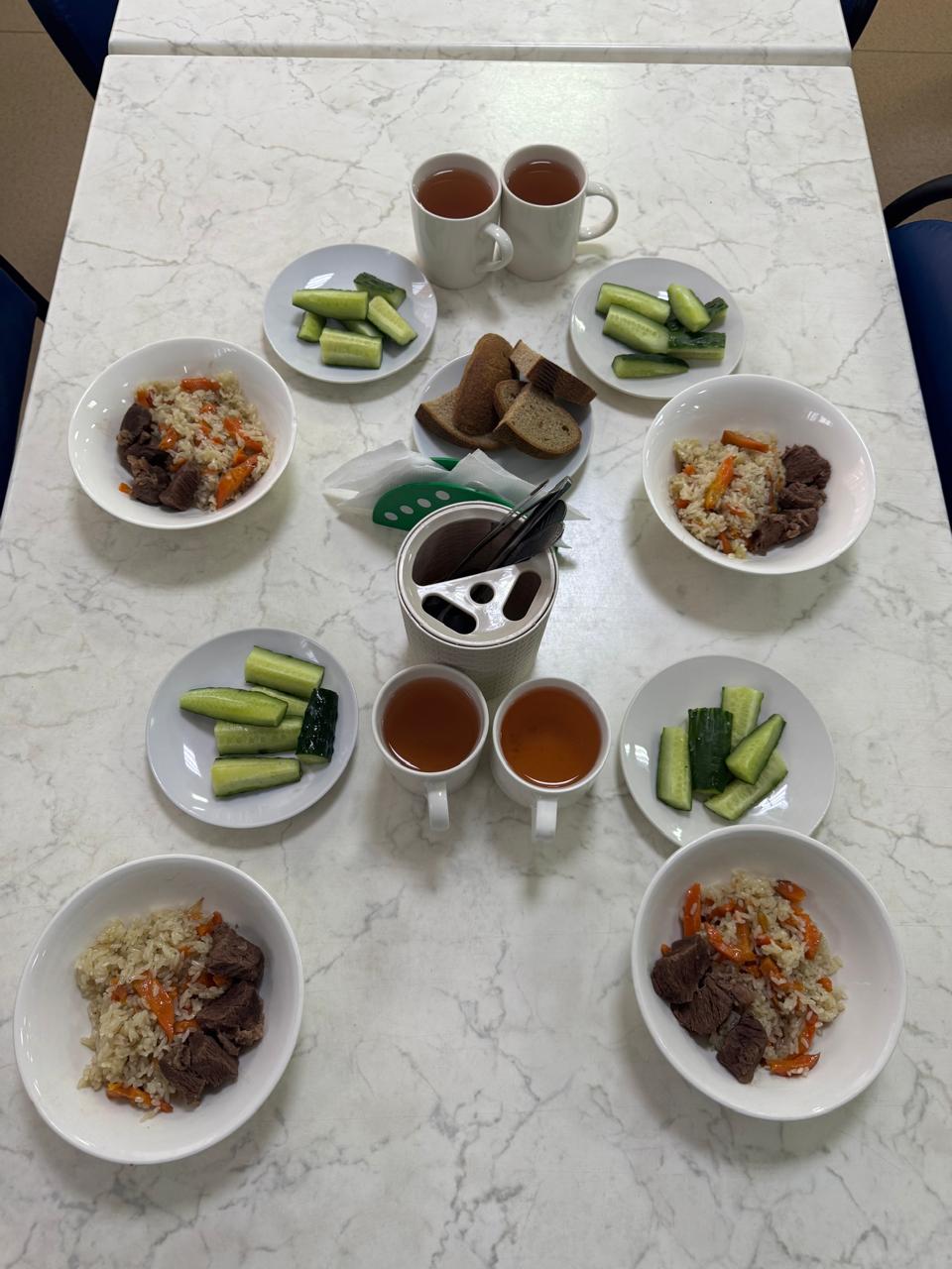 Күнделікті ыстық тамақ мәзірі.